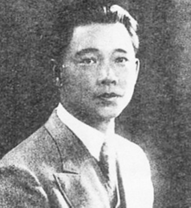 新中国成立，他准备去北京当官，半路才想起自己是汉奸，连夜南逃