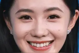 刘浩存这位长着小鹿眼的明星，颜值确实经得住大荧幕的考验图片