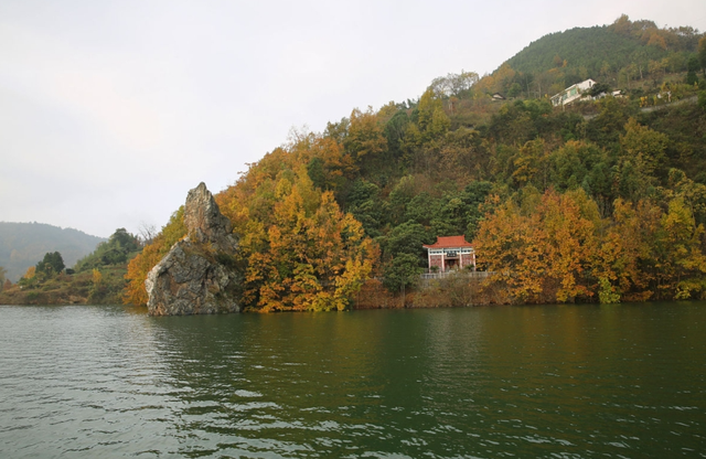 诺基山的凄美山水