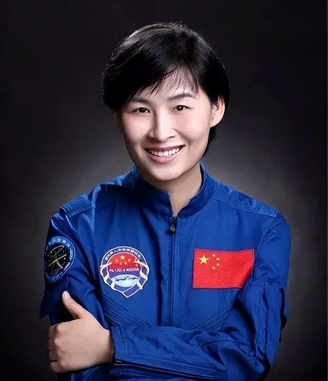 航天女英雄刘洋，丈夫才貌双全，曾对妻子撒谎，妻子却不怪他