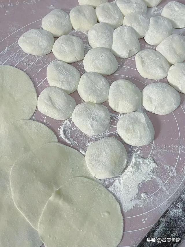 立秋吃饺子，一定要吃这馅，散寒除湿，温补脾胃，鲜嫩多汁太香了