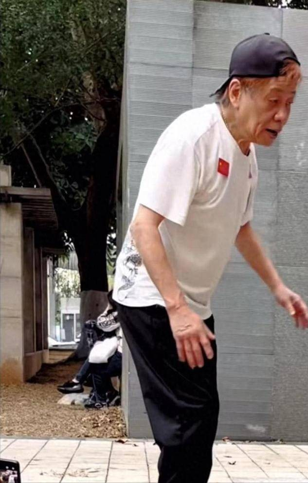 梁小龙去世早有预兆，关门弟子爆料3个“不良爱好”	，都是催命符