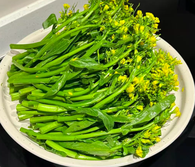 冬天，使劲吃这菜，一排毒、二润肺、三清肝、四强体质，别不懂吃