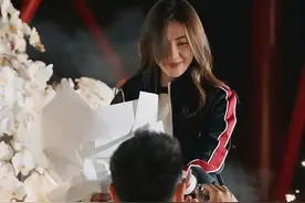 28岁CBA球星求婚成功！现任女友与前任均是美女，似乎前任更漂亮图片