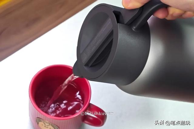 双层纯钛，健康饮水：小米新出的钛保温壶1.2L真香！