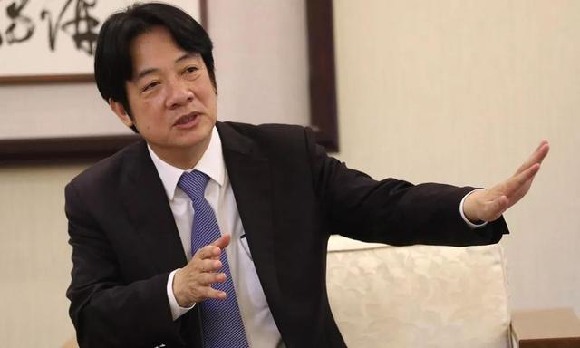 董军在人民大会堂表态后，特朗普知道：台海方向，再不布局就晚了