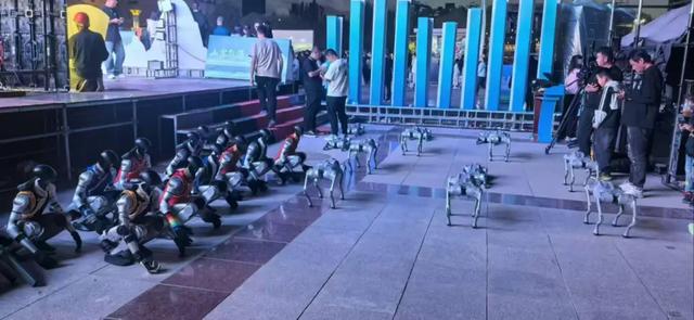 机器人租赁再爆发，国庆需求飙升，提前2个月被预约一空