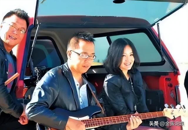 连上5次春晚，却和恩师同居怀孕被骗流产	，如今56岁的她依然单身