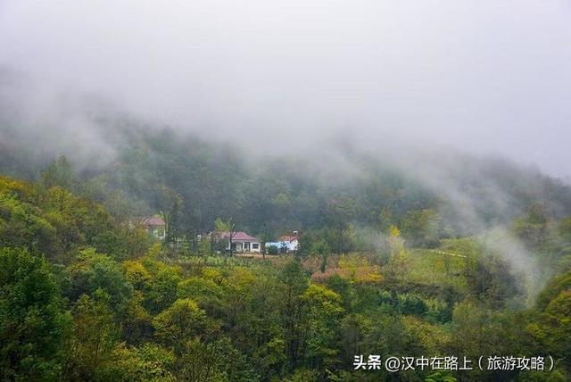 寻秋红军路