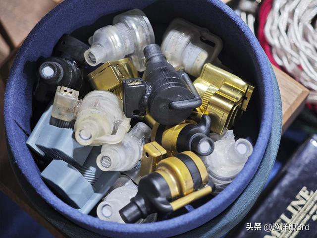 900天的里程碑：爱达声META双动圈入耳耳机