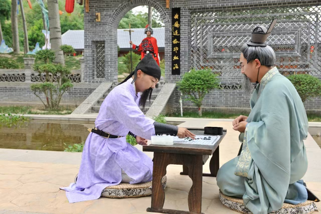 当黄河映驼影，这一刻仿佛穿越了丝路时光！