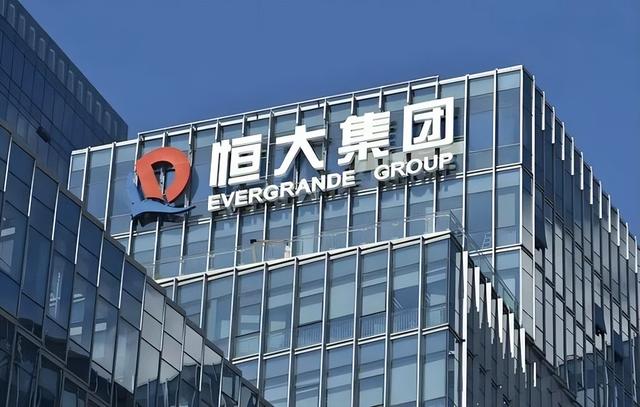 许家印在看守所的生活怎样？铁窗无情奢靡不再，一切都是咎由自取