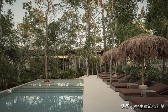 入住就得先付200美元押金，你觉得这个度假酒店值不值？