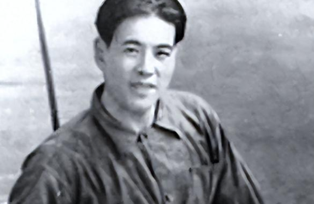 他是天生的"福将"，一生吃喝玩乐，却“躺赢”成共和国开国功臣！