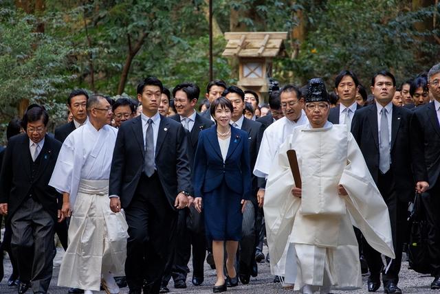高市对华喊话，要求中国“不计前嫌”	，没想到，中方直接重磅反制