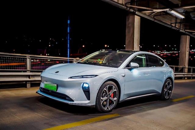 你发现没有？2026年还在坚持买油车的人，基本都逃不出这4种情况