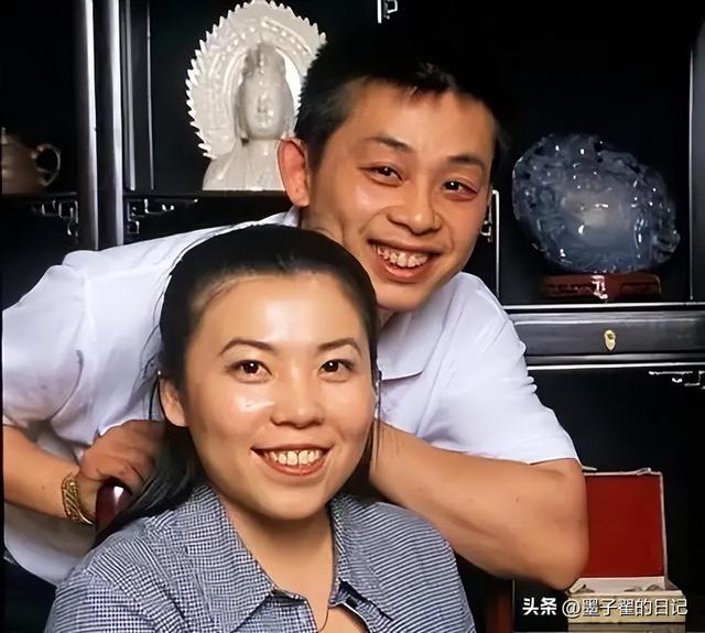 败光20亿、向洋人下跪，双重国籍，邓亚萍身上的标签哪个才是真的