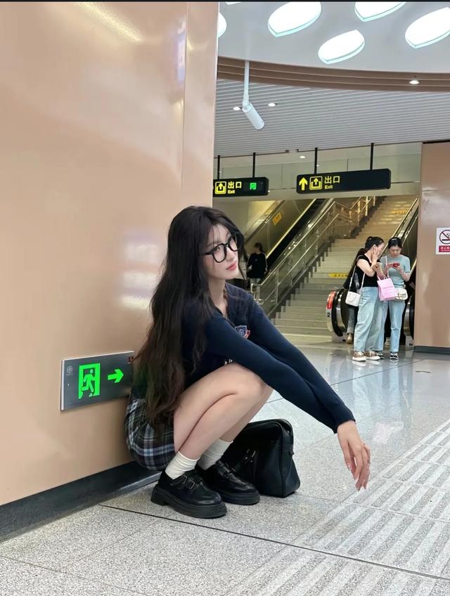 地铁女大#ootd穿搭#170cm的笨蛋美女#少女感