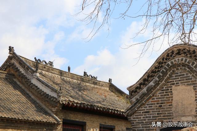 走进乳山市大孤山镇士子于家村，参观当地的“于氏家祠”
