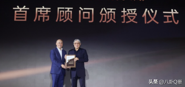 霍启刚太幸福，44岁郭晶晶又传喜讯，让霍震霆和香港阔太圈沉默了