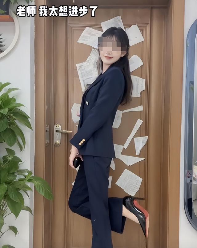 “你以为在选妃吗”，2位考公女孩火了，过来人：考官宁可选丑的