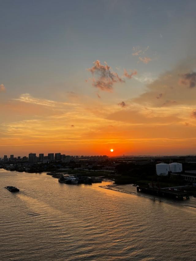 刚从宁波回来，毫不客气的说，宁波就是全国郊区城建天花板！