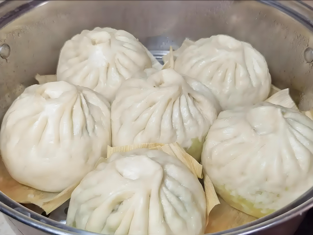 蒸包子到底蒸几分钟？牢记4个要点，包子白净不塌馅，松软又好吃