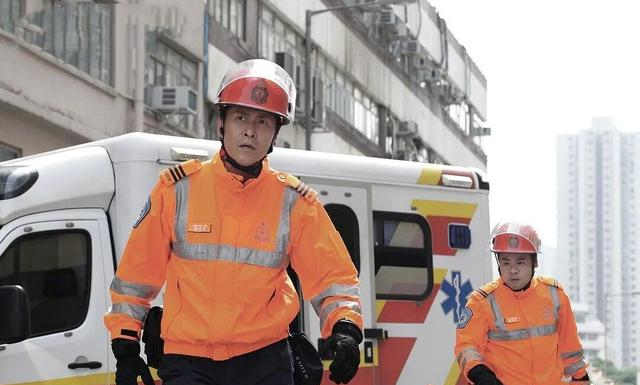 别再看《巨塔之后》，强推5部医疗职业剧，看完秒懂啥叫紧张刺激