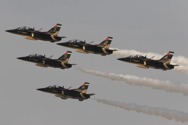 中东市场被低估：沙特因F35摇摆不定，歼35或被阿联酋率先拿下