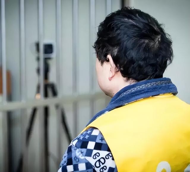 又一内鬼被抓！惊动央视，大量国家机密被泄露，作案人身份被曝光