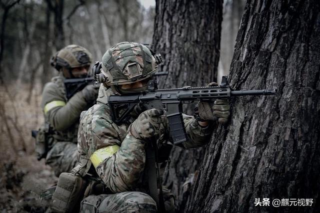 美国没想到，俄罗斯先下手为强，凌晨不宣而战	，炸死8名英美军官