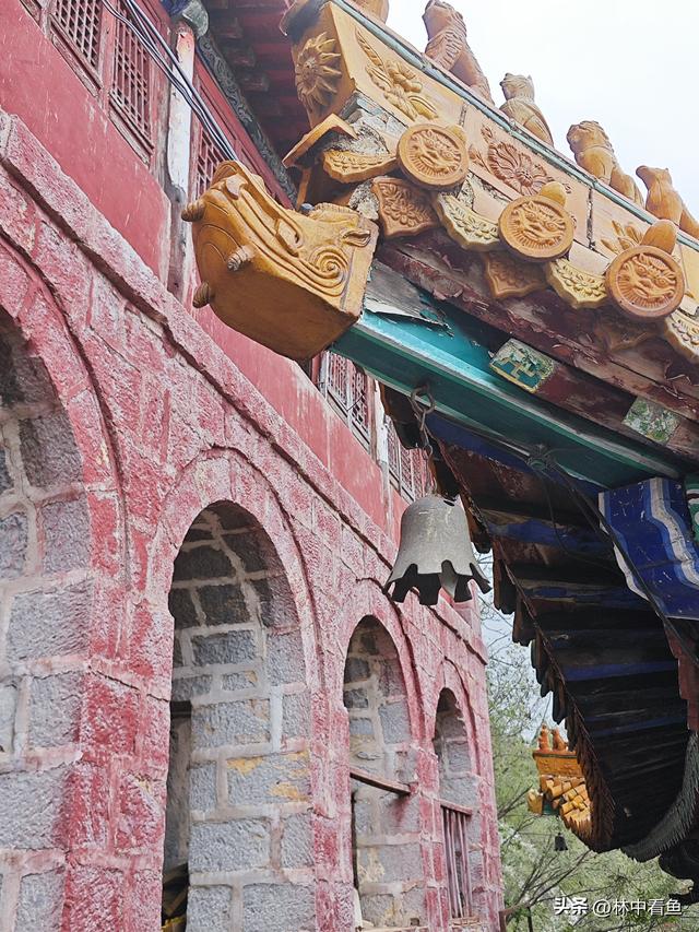 安阳许家沟二龙山，一座建在峭壁上的宫殿，布局精妙，别有洞天