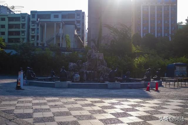 在铜仁发现一件怪事：五显庙原来不是庙，只是条文旅街区