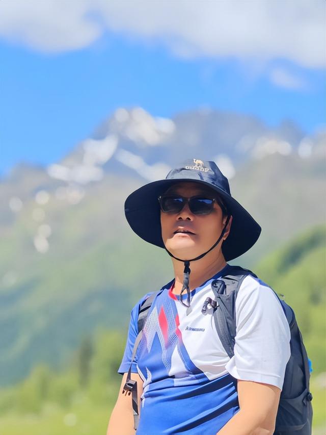 川西纪行——掠过“红海子”、纵情“鱼子西”