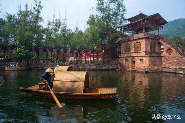 邯郸市现有A级景区46家，其中5A级2家，4A级19家 3A级21家 2A级4家