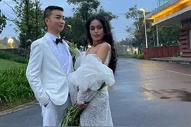 河南小伙娶非洲女模特，颜值逆天身材傲人似舒淇，彩礼只要1万元图片