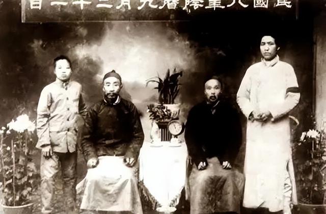 毛主席一生不进故宫	，终生再未回延安？周总理的一句话道出实情！