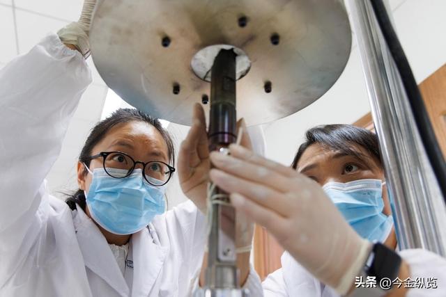 重磅官宣！中国连干两件“逆天	”大事，能源史天翻地覆	，世界惊呼