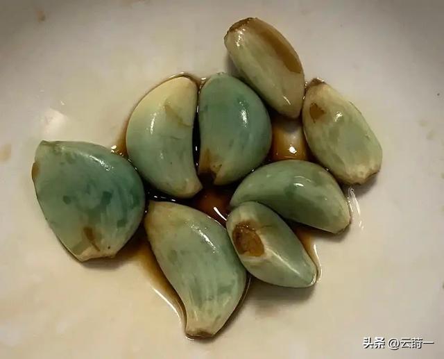 不是迷信！明日腊八节	，建议大家：1不出、2不泡	、3要吃，别大意