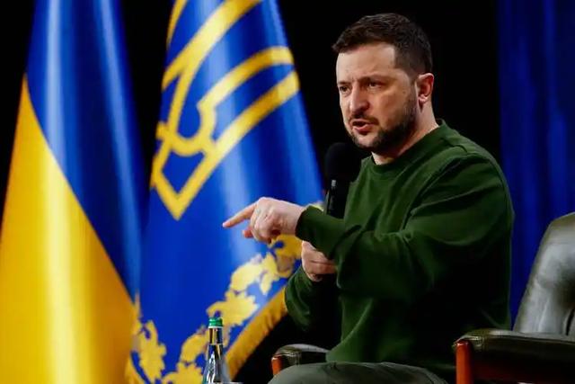 2035年才交付！泽连斯基太冒险，斥巨资买法国百架“阵风”