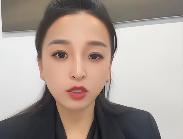 保时捷女销冠后续：1年前生活照朋友圈被扒，家境丈夫职业被曝光