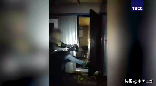 痛批高市早苗后，绍伊古遭炸弹暗杀，俄军炸响4000吨“沉睡氢弹”