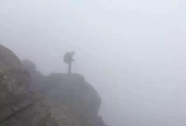 为了流量不要命，被追捧的“网红徒步线”，成死亡率最高夺命线