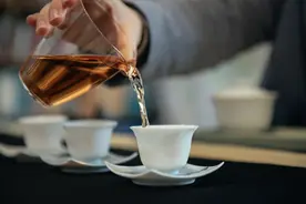 尿酸高的人不能喝茶？真相是→图片