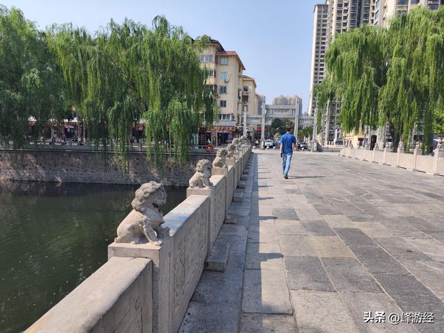 邯郸学步桥上学走路，吃碗石磨米粉压压惊