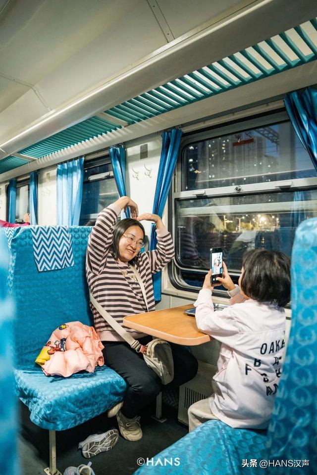 限时体验！坐绿皮火车过武汉长江大桥