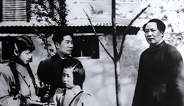 如果毛岸英不牺牲，毛主席会不会让他接班？历史早就给出了答案