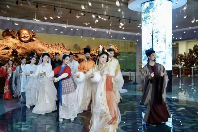 河南文旅宠客好评如潮，文化游持续火爆