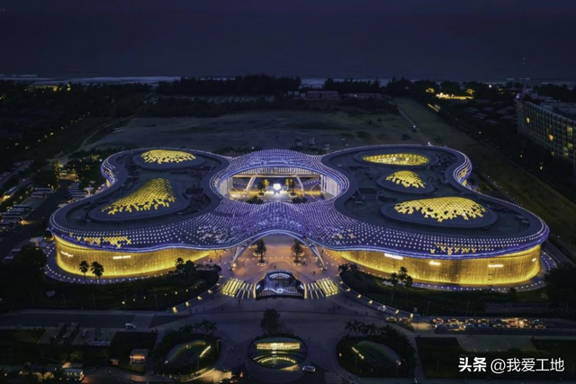 三亚国际免税城酒店项目全面结构封顶，海南再添一座新地标