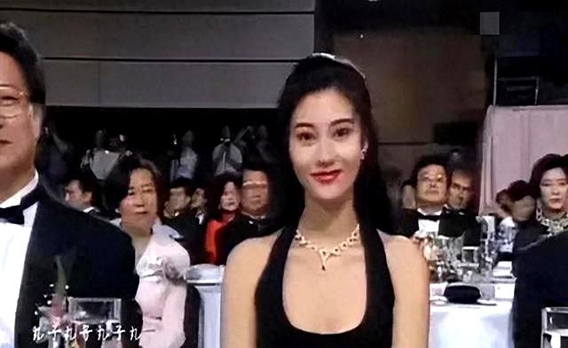 被老头“糟蹋”的4位女星，个个美艳动人，却鲜花插在牛粪上！